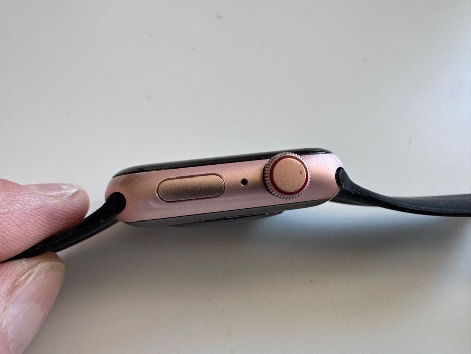 Apple Watch SE 44mm LTE Gold