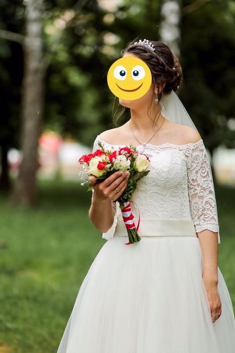 Продам весільну сукню
