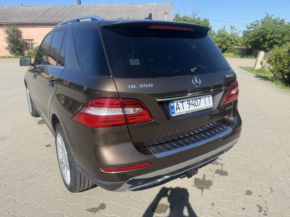 Продається ML 2013 року в гарно стані ,
