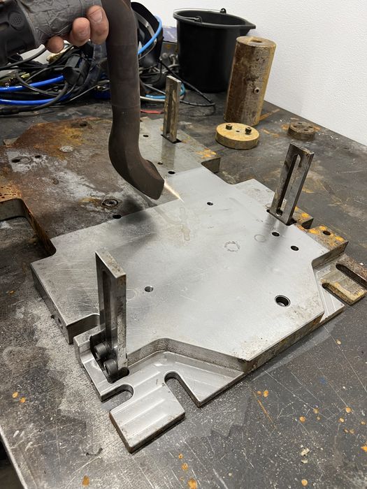 Czyszczenie laserem elewacji piaskowca cegły drewna zabytków granitu