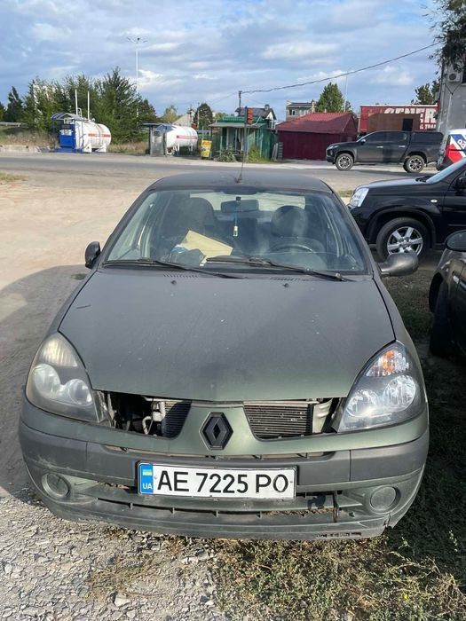 Продам Renault Symbol під ремонт двигуна / на запчастини