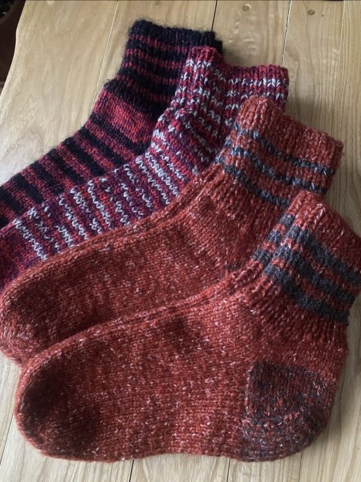Шкарпетки в‘язані ручної роботи.