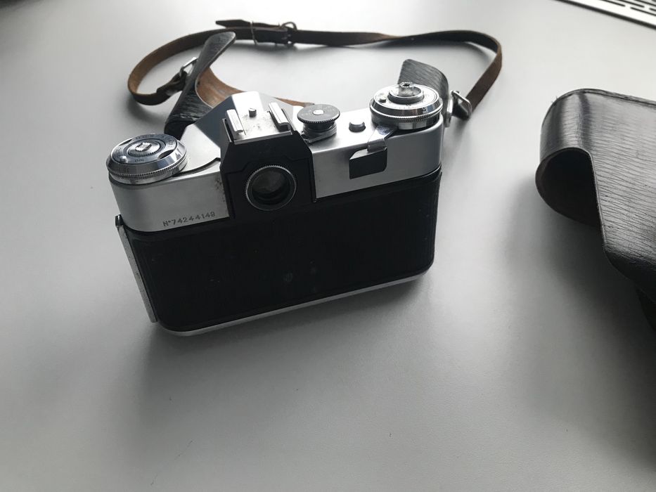 Фотоапарат Zenit-E Зеніт-Е Зенит-Е у шкіряному чохлі