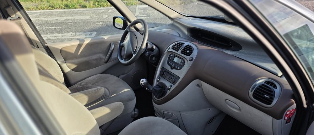 Citroen Picasso ph2 - Gasóleo - Económica