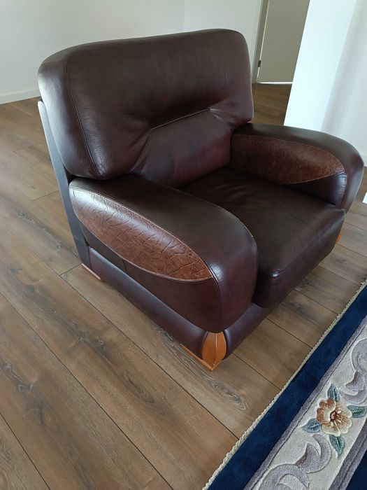 Sofás  en pele bem estimado como novo