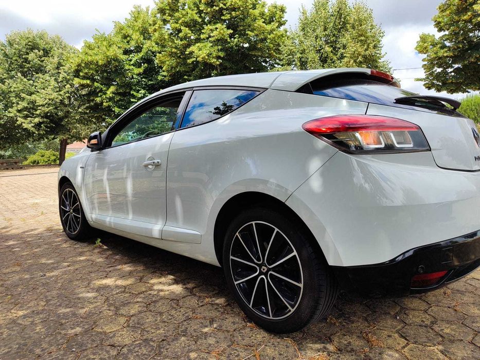 Renault Megane Coupe 1.5 Dci Bose Edition — photo 3