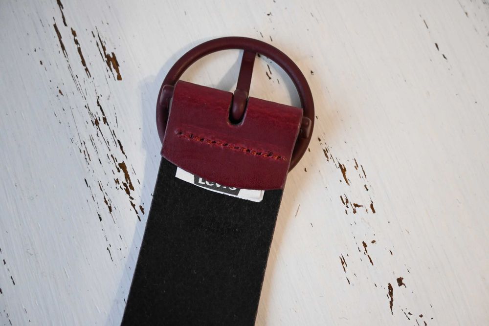 Levi's pasek fioletowy 80cm skóra naturalna