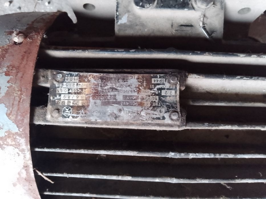 Двигатель асинхронный 2.2 кВт.