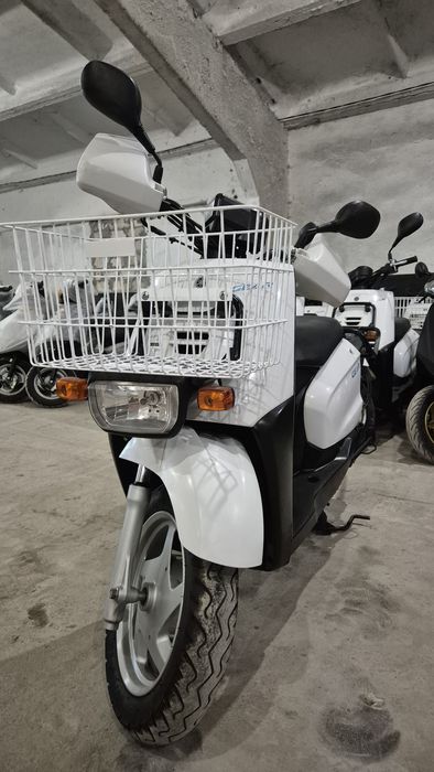 Мопед Yamaha  Gear UA08 з контейнера