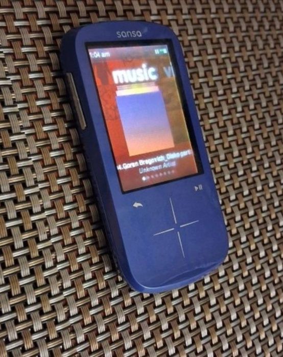 Плеер SanDisk Sansa Fuze