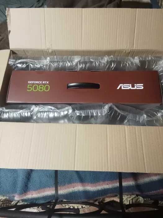 RTX 5080 OC 16gb asus noctua edition - lacrada
