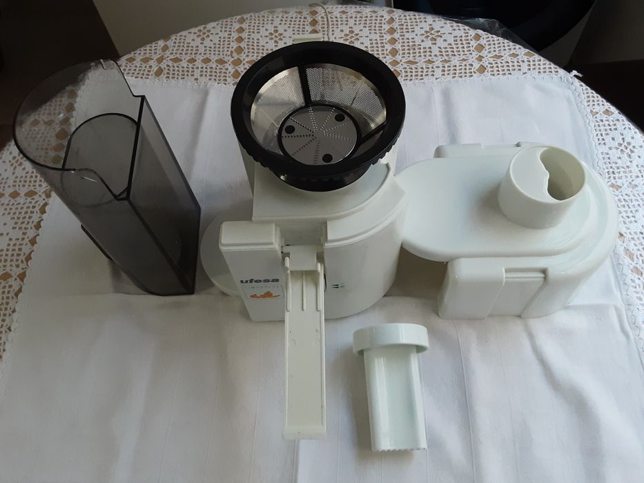 Máquina de sumos UFESA