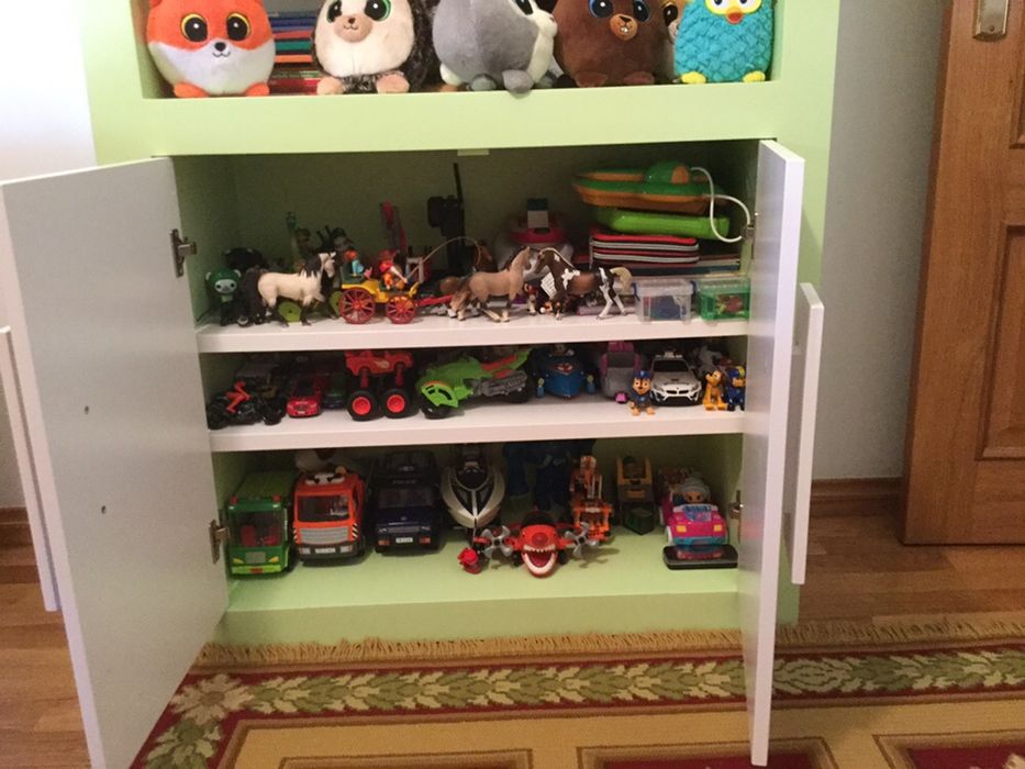 Estante quarto de criança