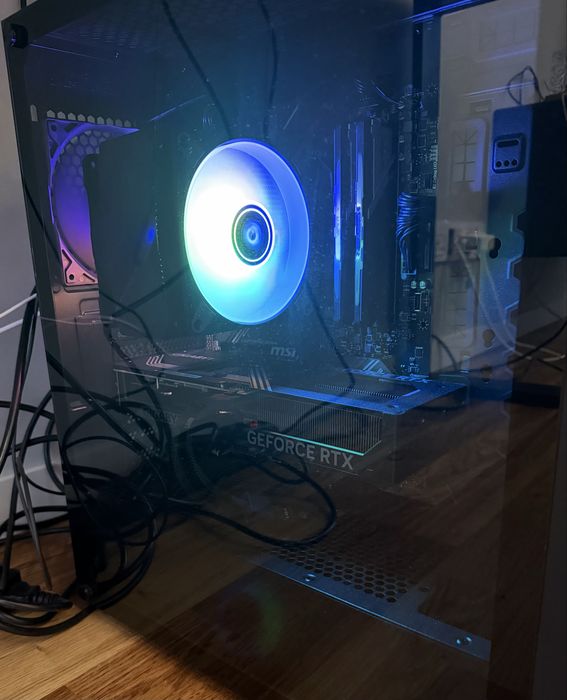 Komputer gamingowy rtx 5070 12gb / ryzen 5 7500f / 32GB ram 6000 mhz