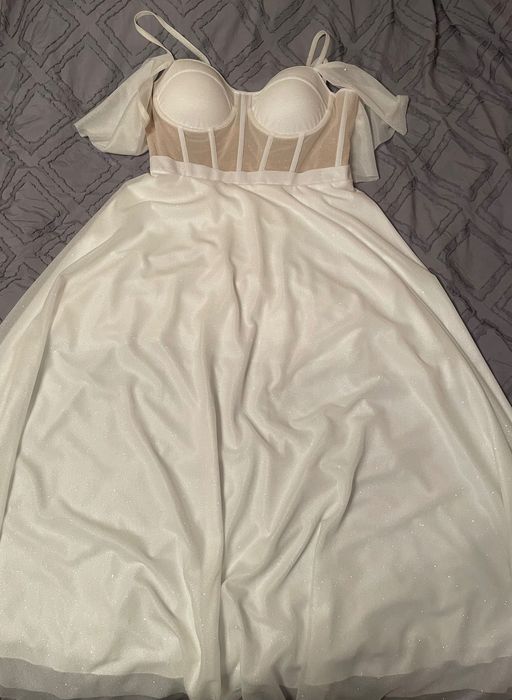 Сукня випускна-весільна