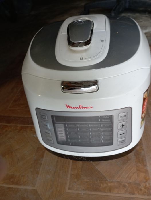 Продам мульіварку під відновлення або на запчастини