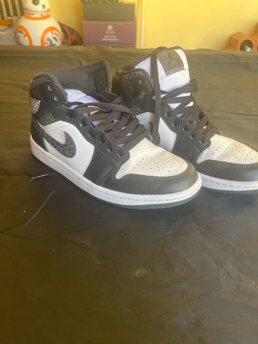 Air Jordan 1 MID SE