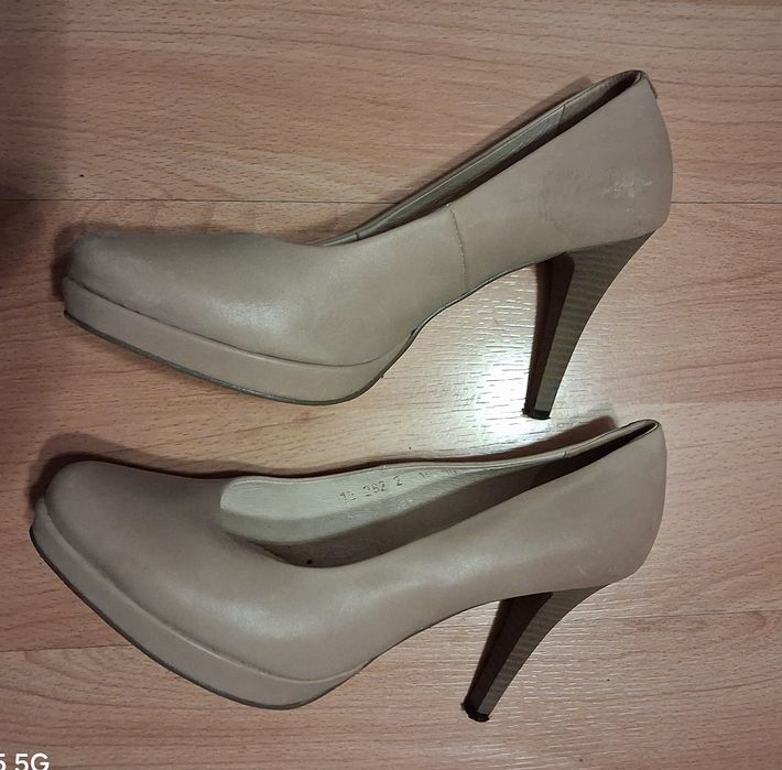 Buty beżowe, buty damskie na wysokim obcasie, buty  arka 39, arka