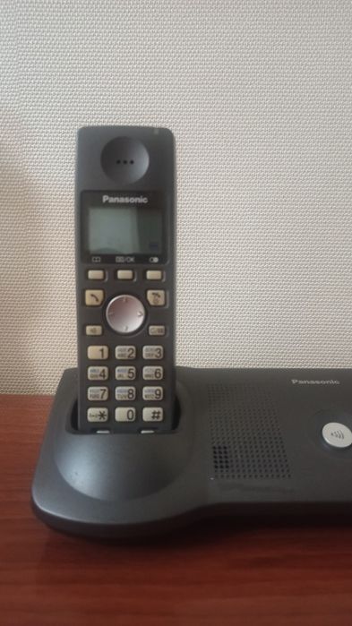 Стаціонарний радіотелефон Panasonic
