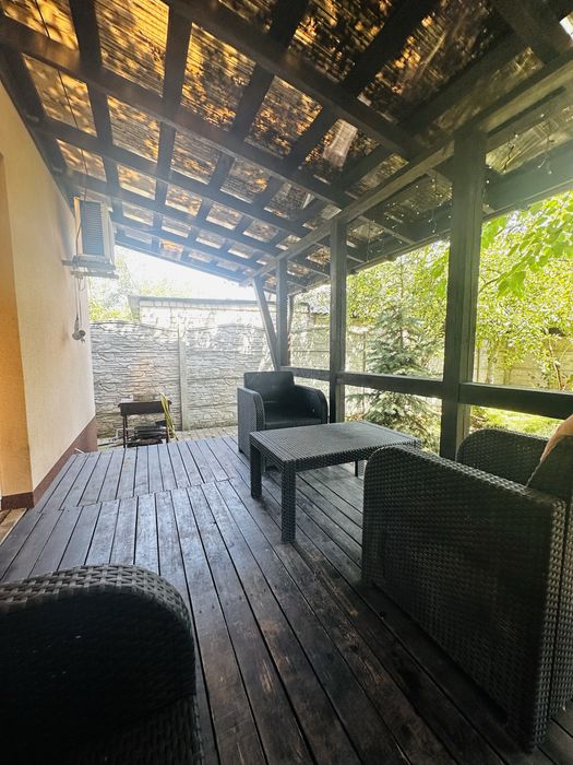 2 этажный дом  4-к  в районе улицы Луговской