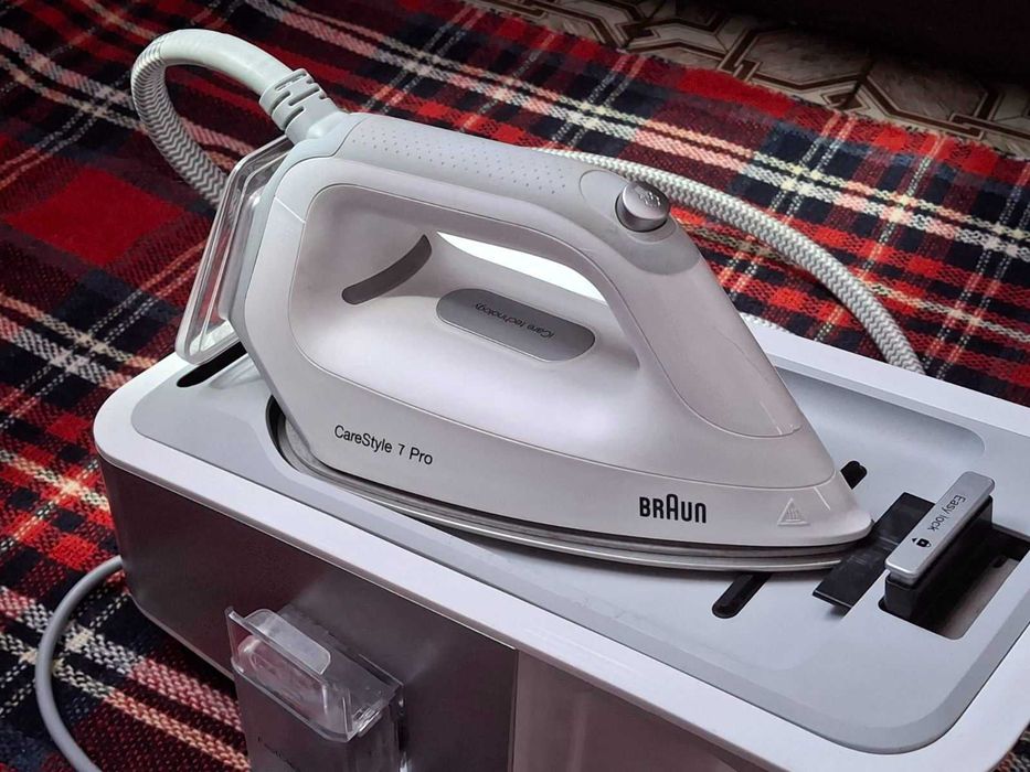 Гладильная система Braun CareStyle 7 Pro Утюг с парогенератором