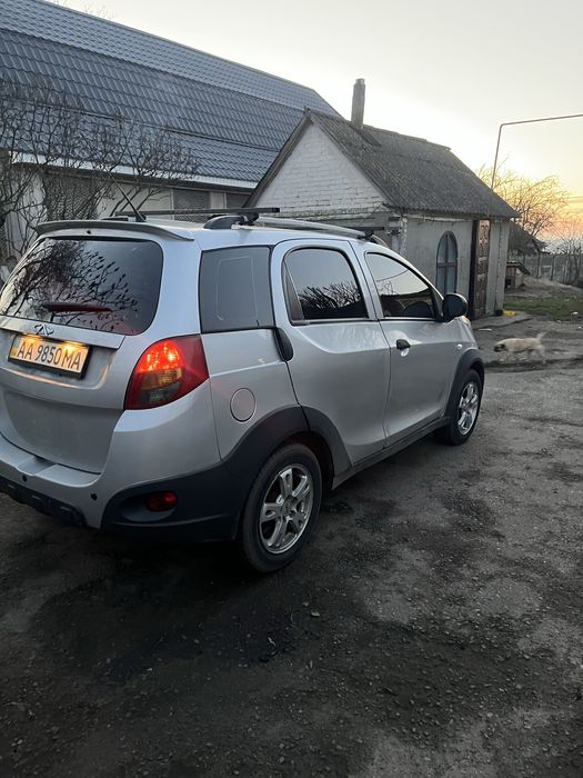 Продам Чудовий Кросовер Чері Беат 2011