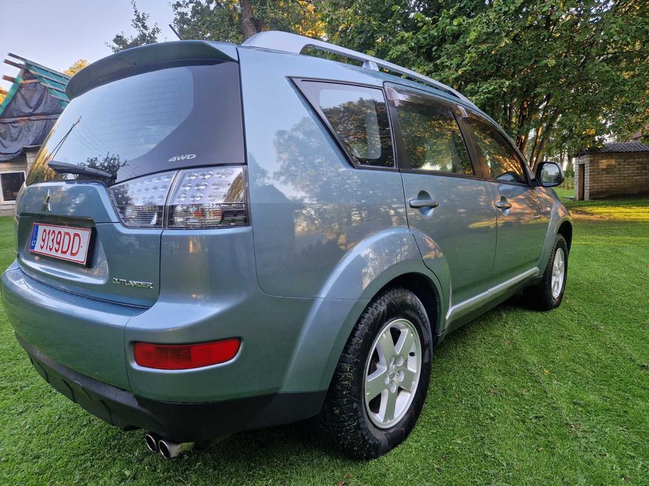 Mitsubishi outlander