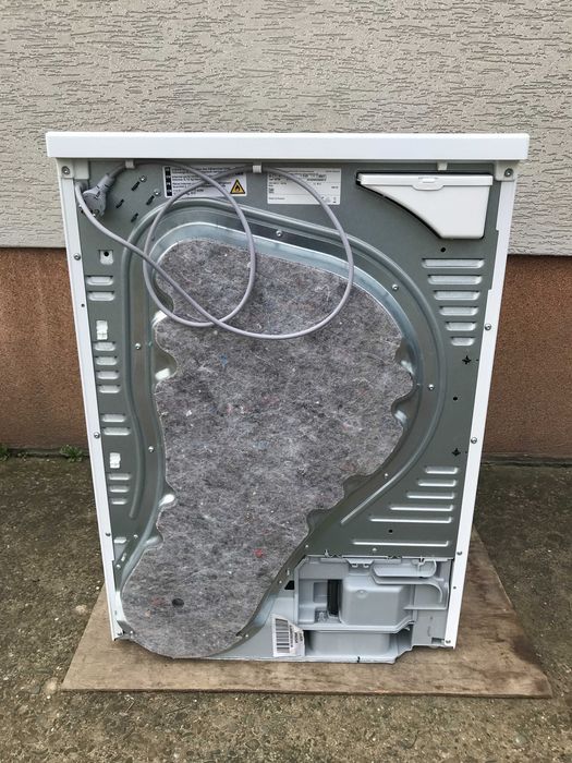 Suszarka Siemens IQ 500 - pompą ciepła - 8 kg. WT47R440
