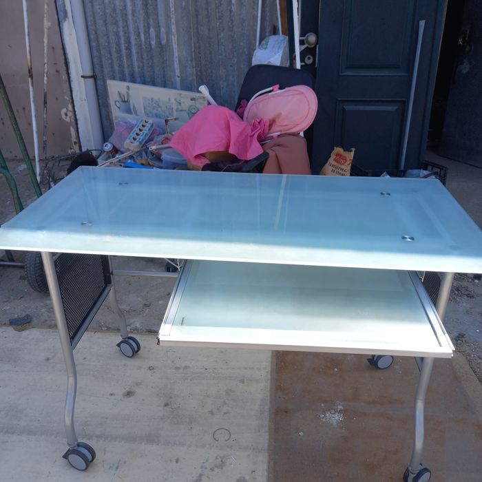 Secretária de vidro