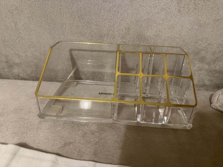 Organizer na kosmetyki