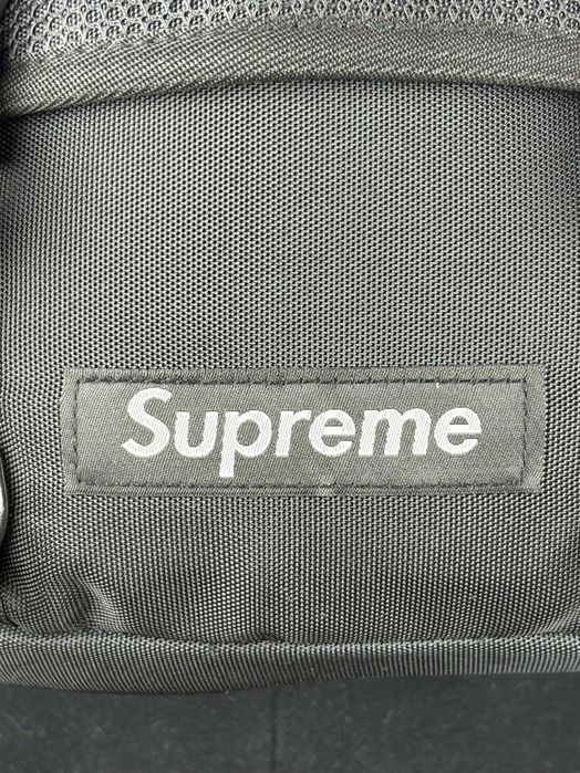 Сумка через плече/на пояс Supreme Cordura SS20 у чорному кольорі.