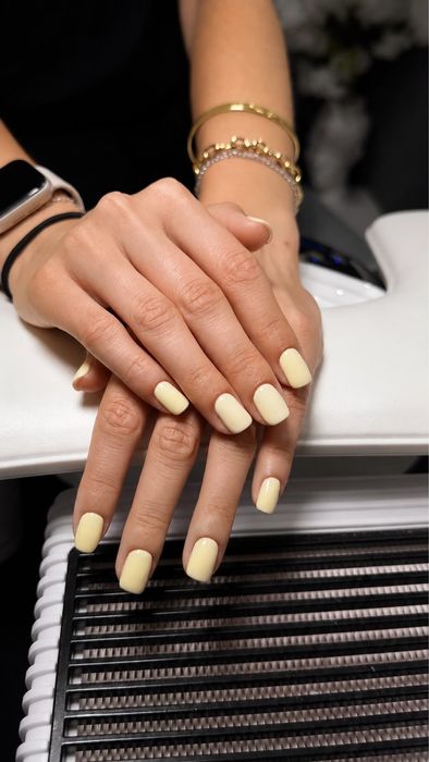 Nail designer/manicure