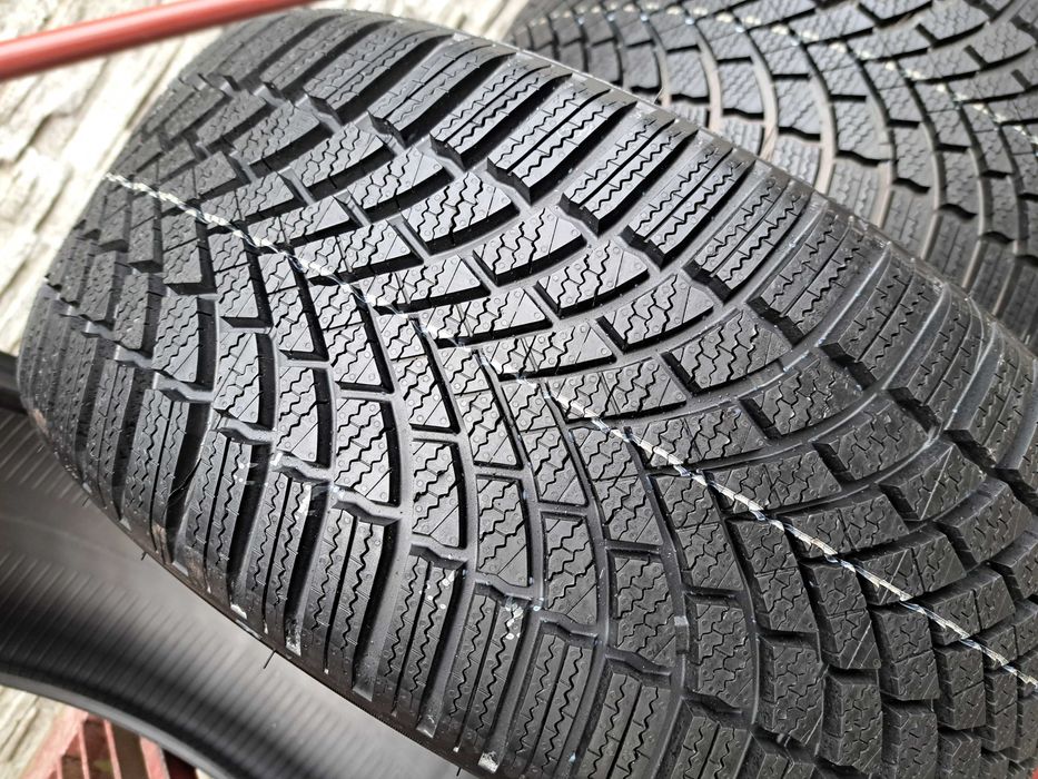 4 Opony Nowe zimowe 225/40 R18 Bridgestone Montaż i wyważenie Gratis!