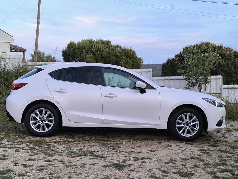 Mazda 3 SkyActive 1.5 Gasolina