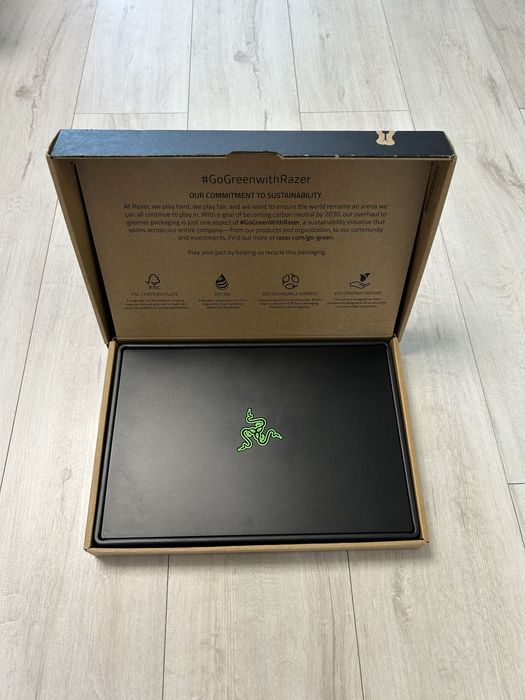 Ігровий ноутбук Razer Blade 14 Ruzen 9 6900НX + RTX3070ti 8G + 2К 165Hz