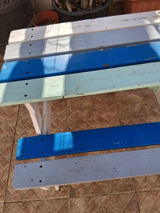 Mesa para estudo e brincar