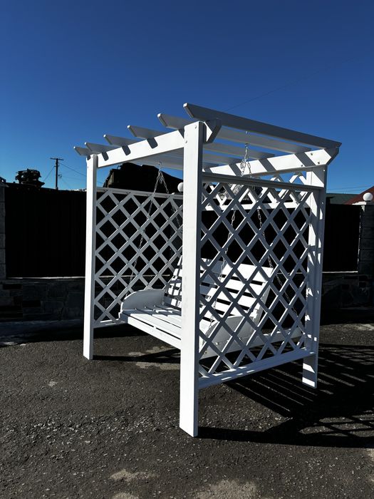 Качеля, гойдалка, пергола