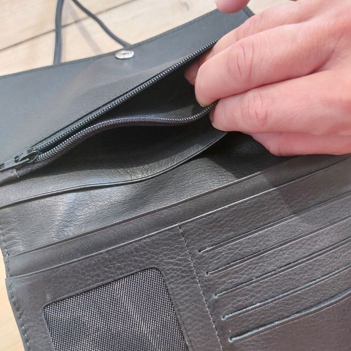 NIEUŻYWANA torebka skórzana czarna z portfelem esquire