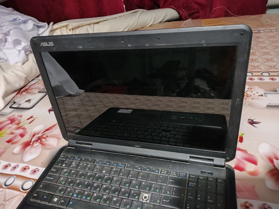Продається ноутбук Asus
