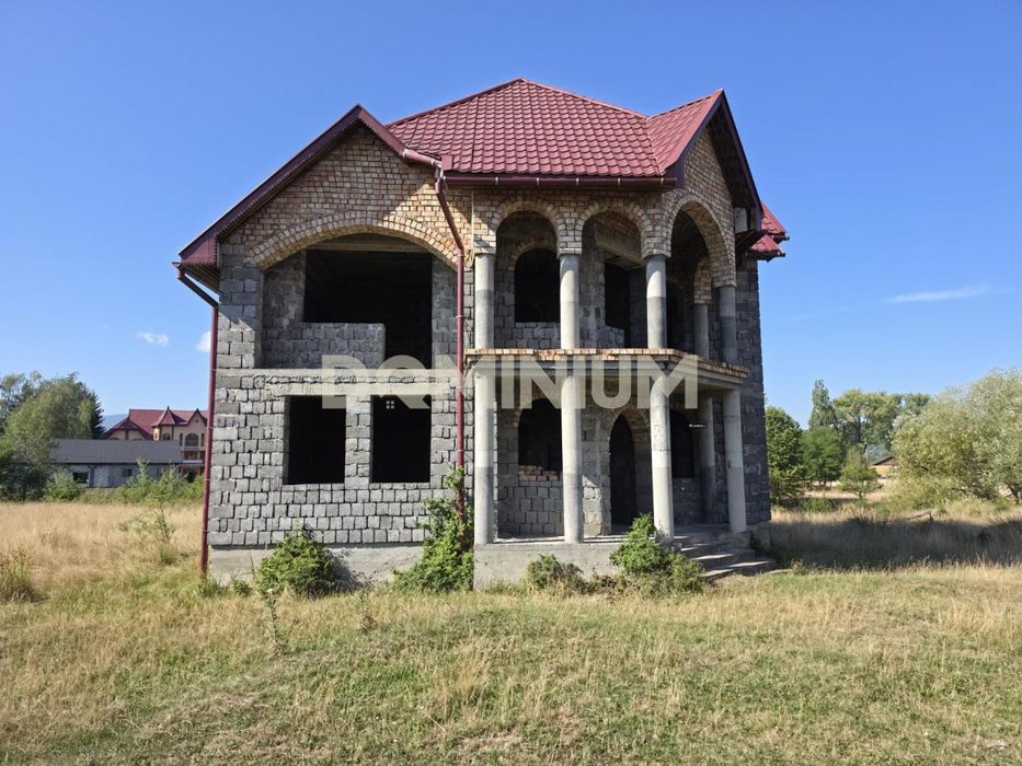 Недобудований будинок Нижня Апша