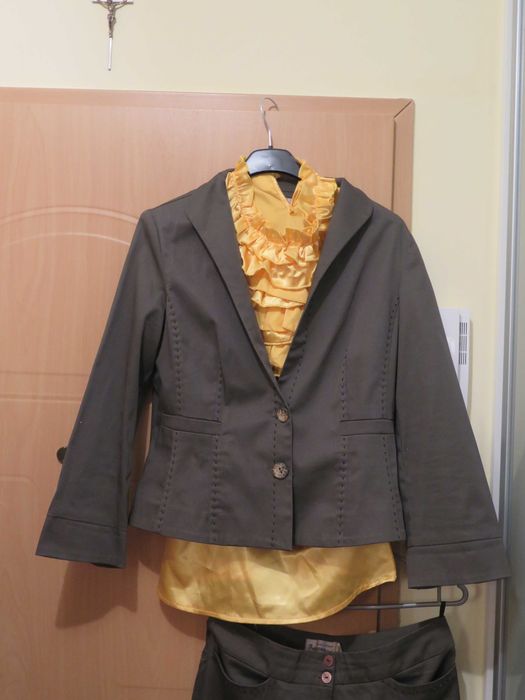 Garnitur damski ze spodniami szary r.38/M