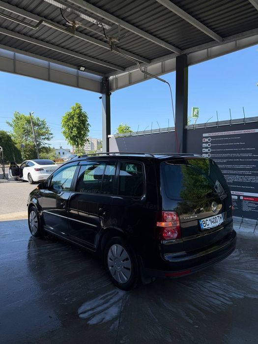 Volkswagen Touran 2007р