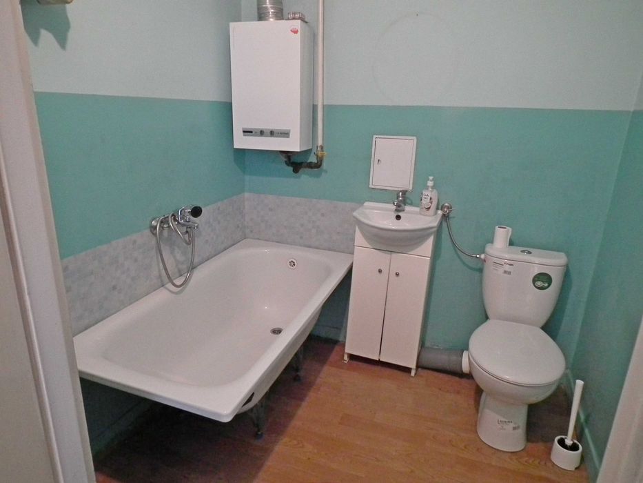 trzypokojowe z balkonem- ścisłe centrum blisko Sądu - Więcej