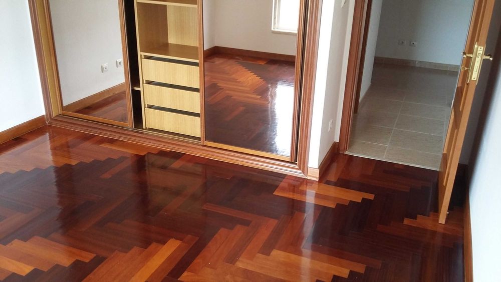 APARTAMENTO T3 ARRENDA-SE , S. Domingos de Rana  Alto do Mação , Matarraque.