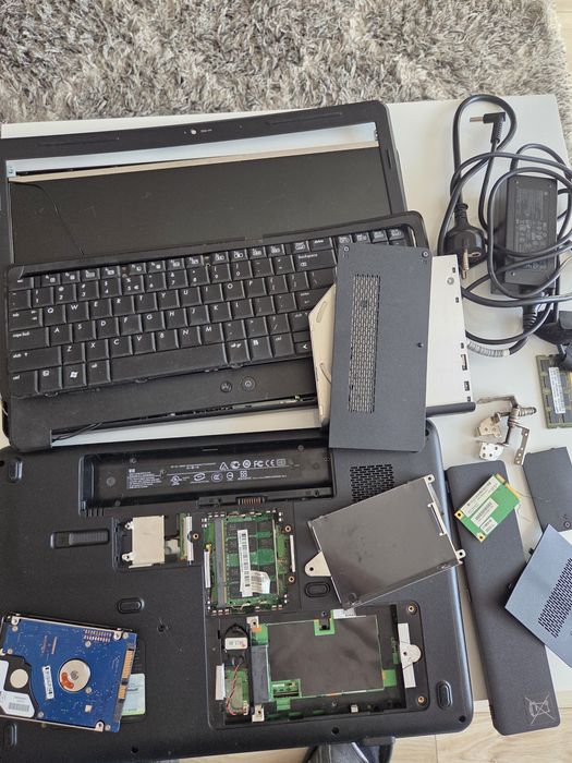 6 Laptopów + 30 Napędów DVD + Sprawne Dyski+ ram+gratisy(Całość)