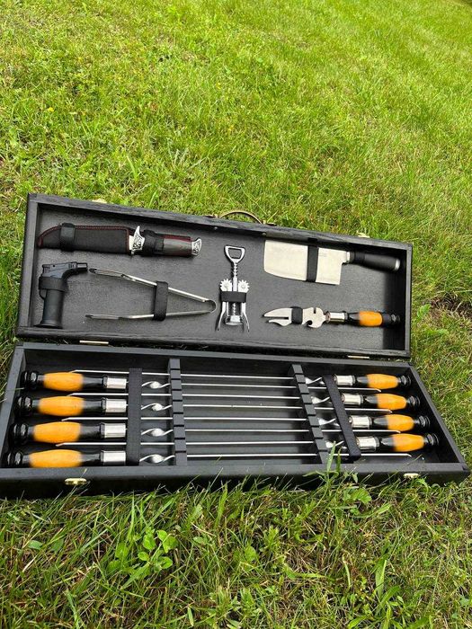 Набори шампурів від виробника. На подарунок в дерев’яному кейсі