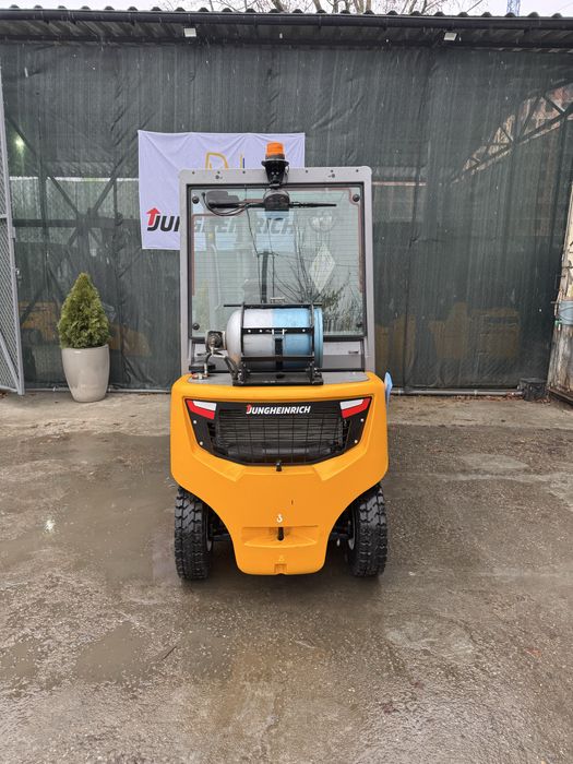 Газовий навантажувач Jungheinrich TFG 425s