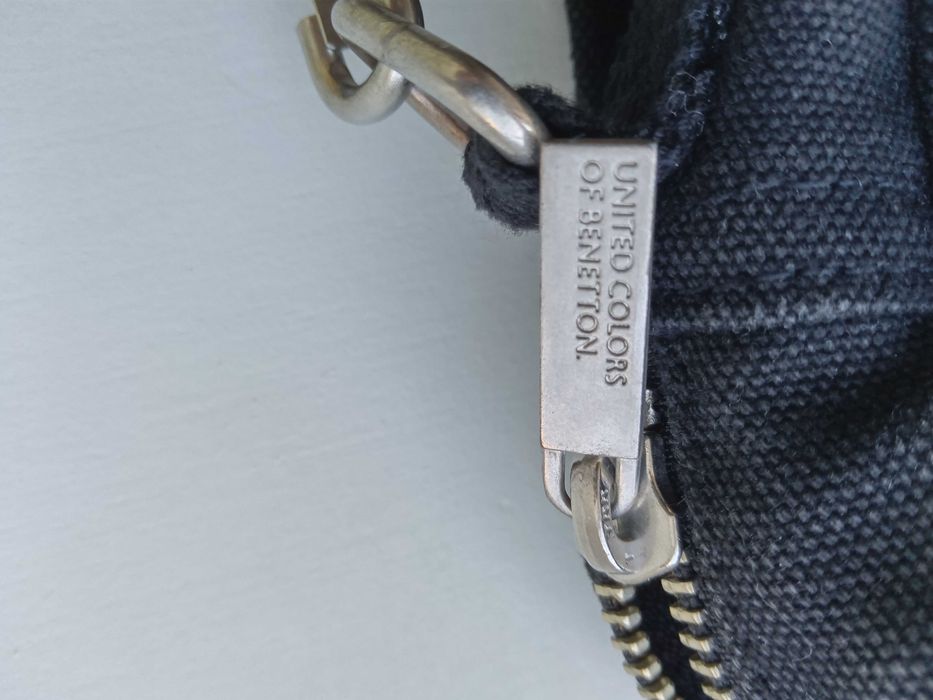 Bolsa a tiracolo preta da Benetton