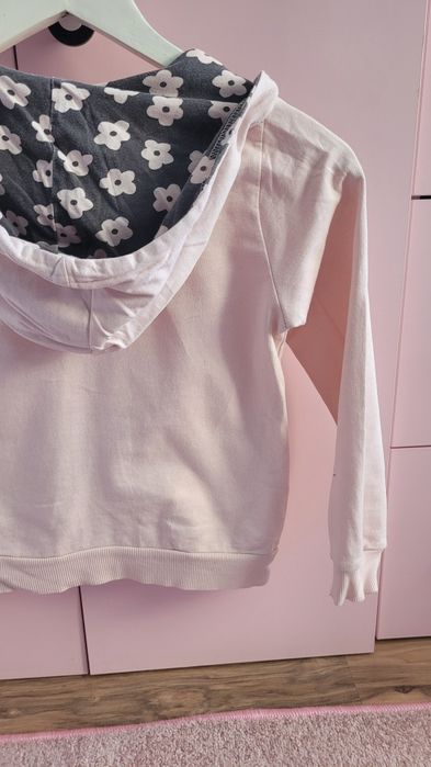 Bluza 128 rozmiat z 5.10.15 z kapturem dziewczęca dla dziewczynki