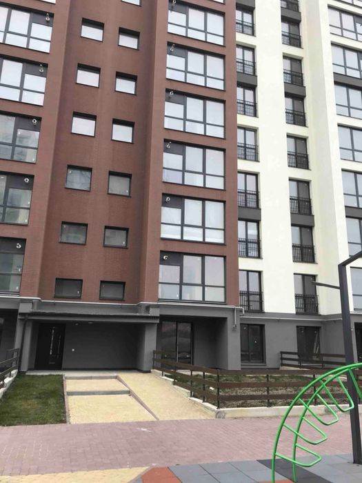 1кімнатна квартира зданий будинок